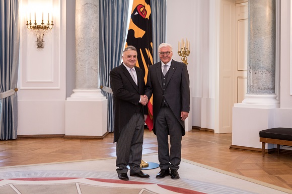 Botschafter Issacharoff und Bundespräsident Steinmeier (Foto: Botschaft/Boaz Arad)