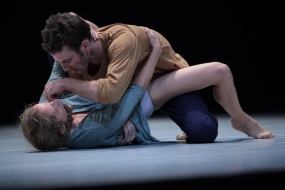 (DafiDanceGroup,NevertheLess © NitzanMoshe)